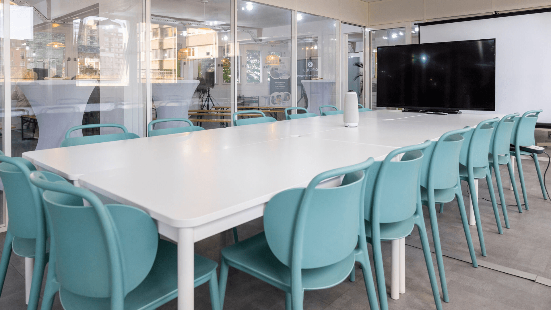 Eqlosia coworking space in Vitry-sur-Seine, France — where IIOFL operates